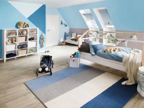 Kinderzimmer mit Brillux Wandfarbe blau